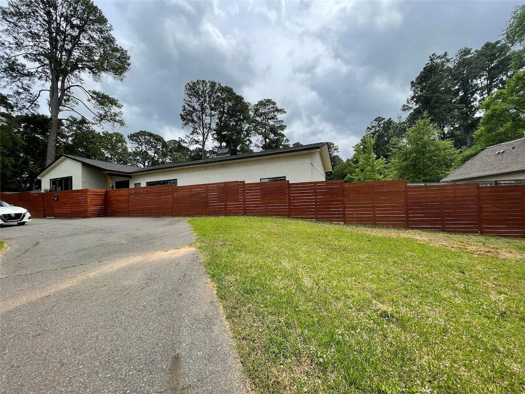 1030 E 70th St, Shreveport, LA 71106 - view of yard