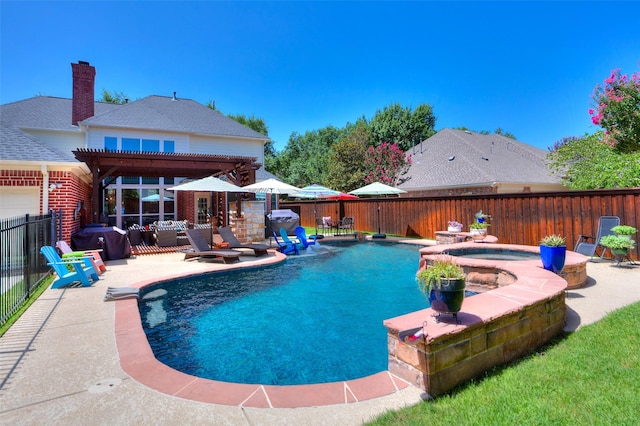 6712 E Park Dr, Fort Worth, TX 76132 - view of swimming pool with an in-ground hot tub, a fenced backyard, a patio area, and a pergola