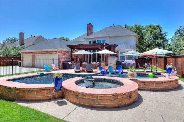 6712 E Park Dr, Fort Worth, TX 76132 - view of swimming pool with an in-ground hot tub, a fenced backyard, a patio area, and area for grilling