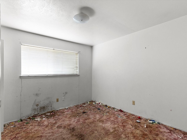 801 E Timberview Ln, Arlington, TX 76014 - empty room with healthy amount of natural light
