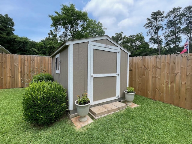 102 Dogwood Cir, Daingerfield, TX 75638 - view of shed