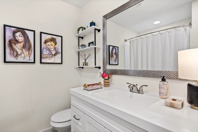 7805 Eagle Trl, Dallas, TX 75238 - full bath with toilet and vanity