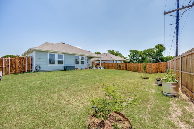 525 Brandy Ln, Tom Bean, TX 75489 - view of yard