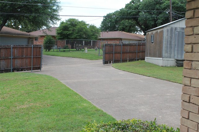 914 Stillmeadow Rd, Dallas, TX 75232 - view of yard with a patio