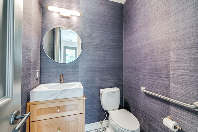 805 Cross Ln, Southlake, TX 76092 - bathroom with toilet and vanity