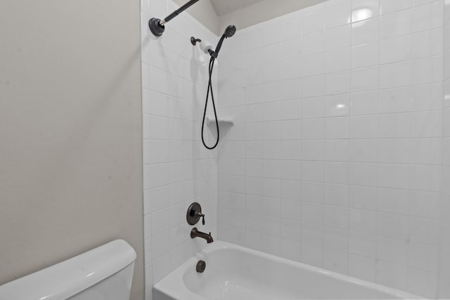 7913 Heritage Palms Trl, Mckinney, TX 75070 - bathroom featuring toilet and bathtub / shower combination
