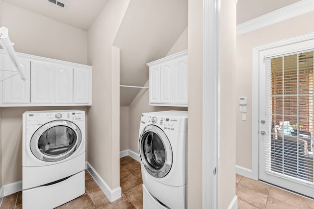 15372 Mountain View Ln, Frisco, TX 75035 - washroom featuring washer and clothes dryer, baseboards, and ornamental molding