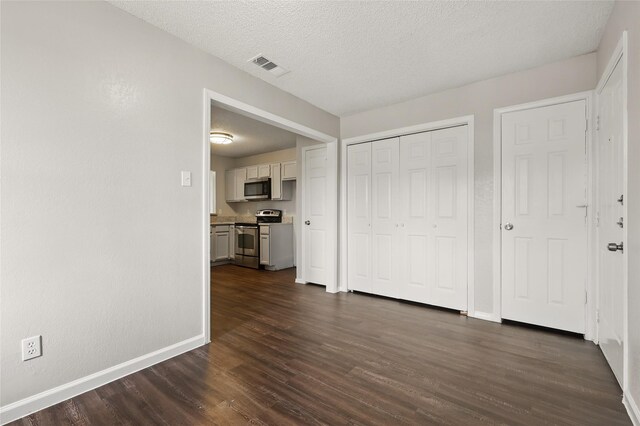 701 Inglewood Trl, Desoto, TX 75115