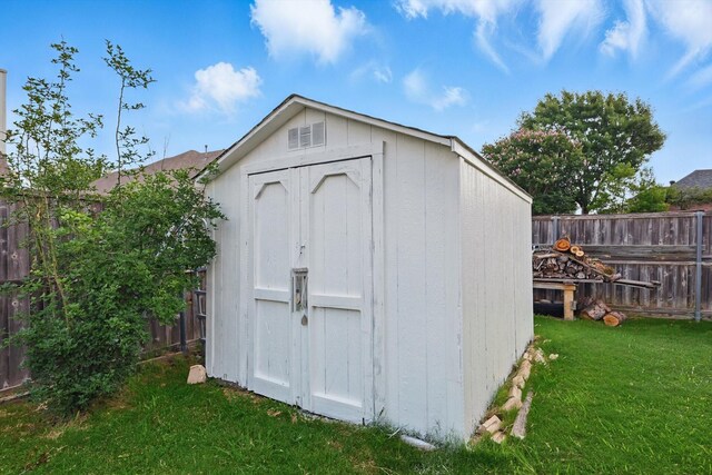 4516 Ridgepointe Dr, The Colony, TX 75056 - full bath with vanity, toilet, and a shower with shower curtain