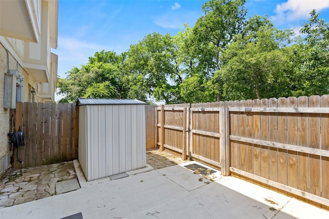 1905 W Morton St Unit 6, Denison, TX 75020 - fenced backyard featuring a patio