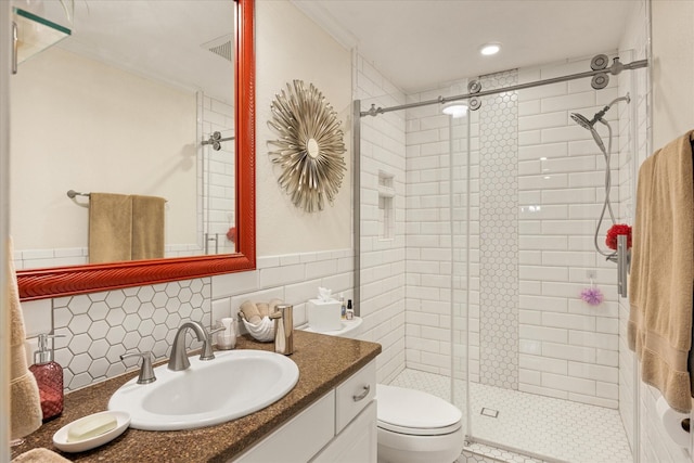 122 County Road 603, Eastland, TX 76448 - bathroom featuring a shower stall, toilet, vanity, crown molding, and tasteful backsplash
