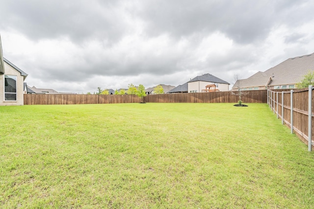 562 Broadleaf Way, Haslet, TX 76052 - view of yard