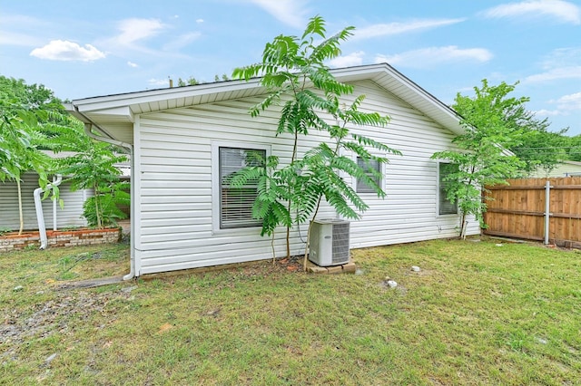 110 W Moore St, Sherman, TX 75090 - back of house featuring cooling unit