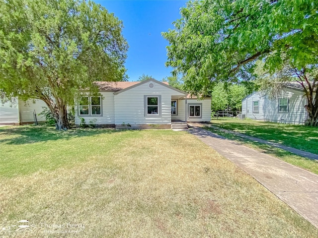 2234 Meander St, Abilene, TX 79602 - view of front of home with a front lawn
