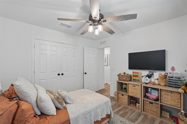 1943 Applewood Trl, Forney, TX 75126 - bedroom featuring wood finished floors, a closet, and ceiling fan