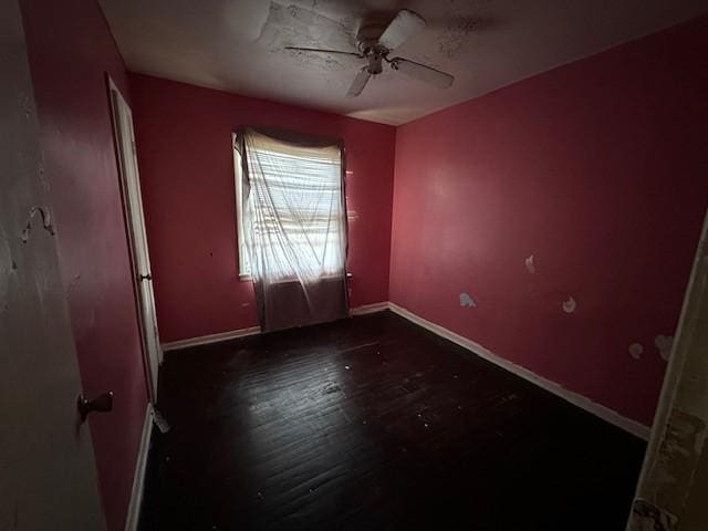 2915 56th St, Dallas, TX 75241 - unfurnished room featuring a ceiling fan, wood finished floors, and baseboards