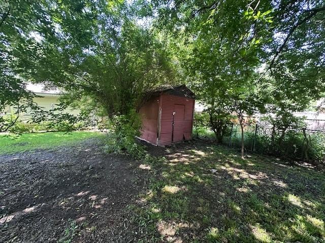 603 SW 15th St, Grand Prairie, TX 75051 - view of yard