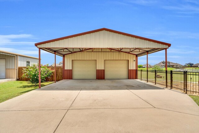 136 Devonshire Dr, Waxahachie, TX 75167 - garage with a detached garage