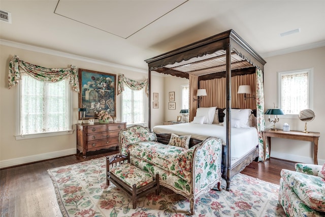 4107 Turtle Creek Blvd, Dallas, TX 75219 - bedroom featuring ornamental molding, baseboards, and wood finished floors