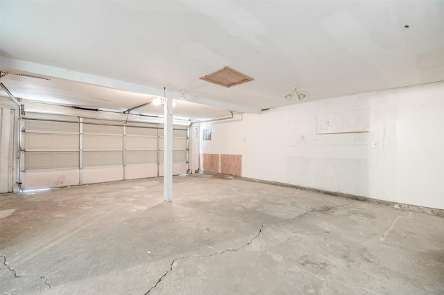 6917 Richlynn Ter, Richland Hills, TX 76118 - view of garage