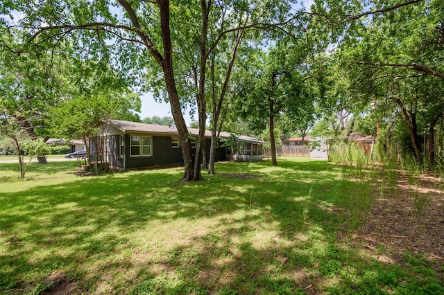 6917 Richlynn Ter, Richland Hills, TX 76118 - view of yard