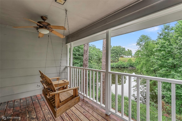 7008 Soda Point Dr, Shreveport, LA 71107 - wooden deck featuring a ceiling fan