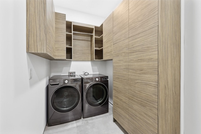 11110 Saint Michaels Dr, Dallas, TX 75230 - laundry area with washer and dryer