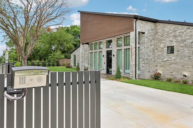 11110 Saint Michaels Dr, Dallas, TX 75230 - view of gate