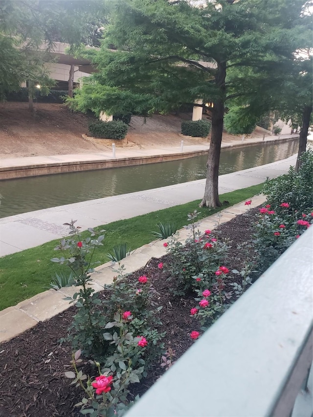 330 Las Colinas Blvd E Unit 140, Irving, TX 75039 - view of yard with a water view
