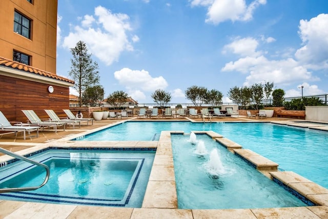 330 Las Colinas Blvd E Unit 140, Irving, TX 75039 - community pool featuring a community hot tub and a patio