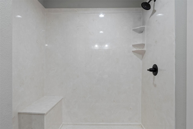 1816 Evans Dr, Waco, TX 76705 - bathroom featuring a shower
