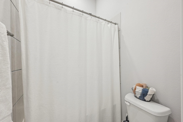 1512 Nighthawk Ln, Mansfield, TX 76063 - bathroom with toilet and curtained shower