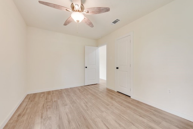 4901 Wilmington Dr, Fort Worth, TX 76107 - empty room with light wood-style floors, baseboards, and a ceiling fan