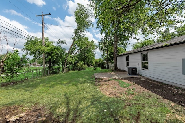 4901 Wilmington Dr, Fort Worth, TX 76107 - view of yard with central AC and a patio area