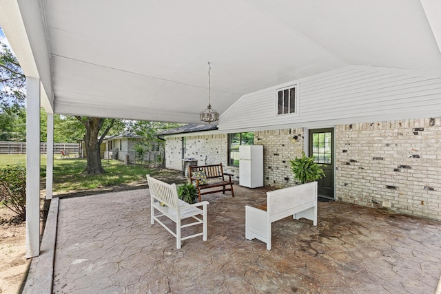 613 Locust St S, Sulphur Springs, TX 75482 - view of patio / terrace