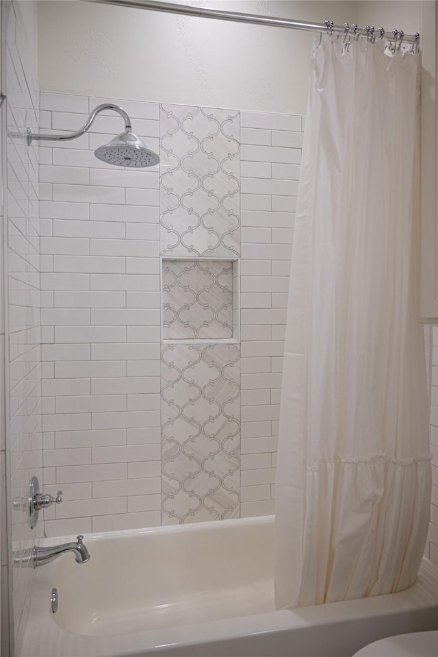 6032 Forest Ln, Fort Worth, TX 76112 - full bathroom with shower / tub combo and toilet