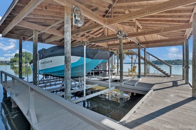 5305 S Lakeshore Dr, Shreveport, LA 71109 - dock with boat lift and a water view