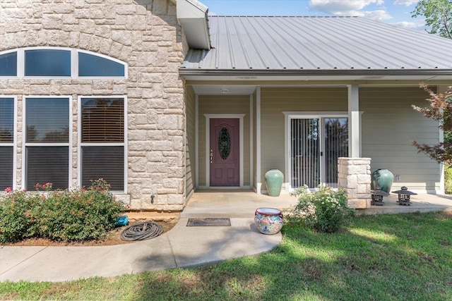 10040 Fm 17, Grand Saline, TX 75140 - view of exterior entry featuring metal roof and stone siding