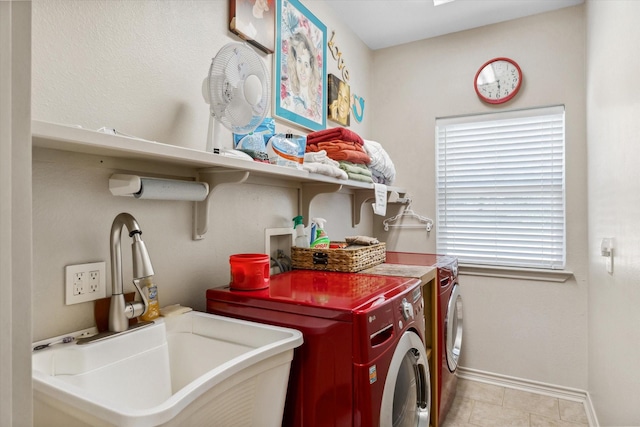 10040 Fm 17, Grand Saline, TX 75140 - laundry area with washing machine and clothes dryer and baseboards