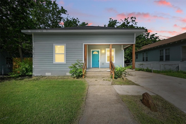 906 S Willow St, Sherman, TX 75090 - bungalow with covered porch and crawl space