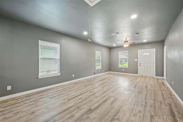 906 S Willow St, Sherman, TX 75090 - unfurnished room featuring light wood-style floors, recessed lighting, and a ceiling fan