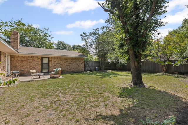 103 Auburn St, Waxahachie, TX 75165 - view of yard with a patio
