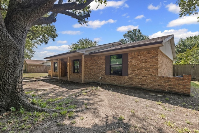 103 Auburn St, Waxahachie, TX 75165 - view of front of house with brick siding
