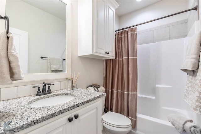 2326 Plymouth Rock Rd, Abilene, TX 79601 - bathroom featuring vanity, toilet, and shower / bathtub combination with curtain
