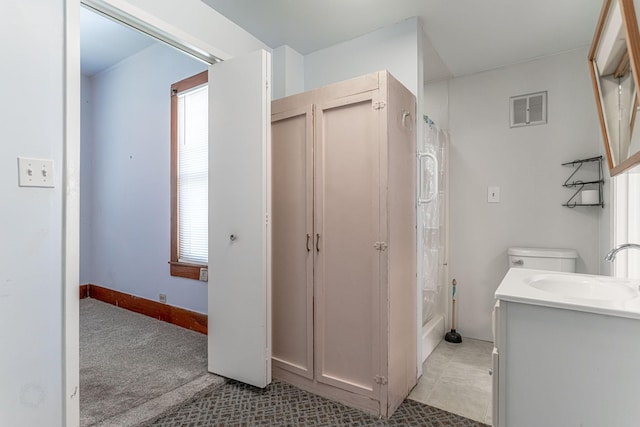 732 N Patrick St, Dublin, TX 76446 - full bath featuring vanity and shower / tub combo