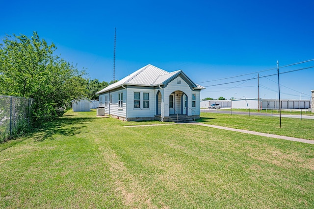 732 N Patrick St, Dublin, TX 76446 - view of front of property with crawl space, metal roof, and central AC