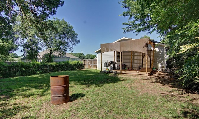 2421 Langston St, Fort Worth, TX 76105 - view of yard