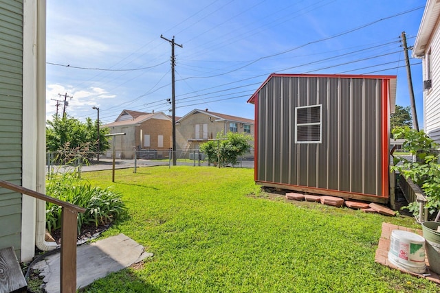 610 W Chestnut St, Denison, TX 75020 - view of yard