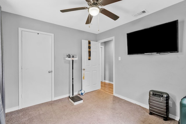 5340 Bourquin St, Dallas, TX 75210 - unfurnished bedroom with baseboards and ceiling fan