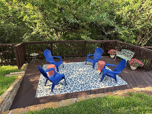 4109 Three Oaks Dr, Arlington, TX 76016 - view of wooden terrace